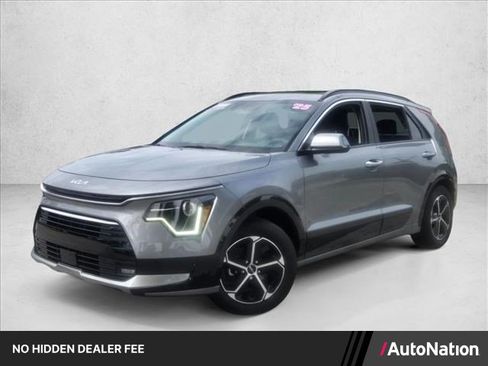 Used 2025 Kia Niro FWD image 1