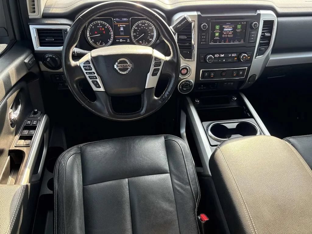 Used 2019 Nissan Titan PRO-4X w/ Pro-4x Convenience Package AWD/4WD image 12