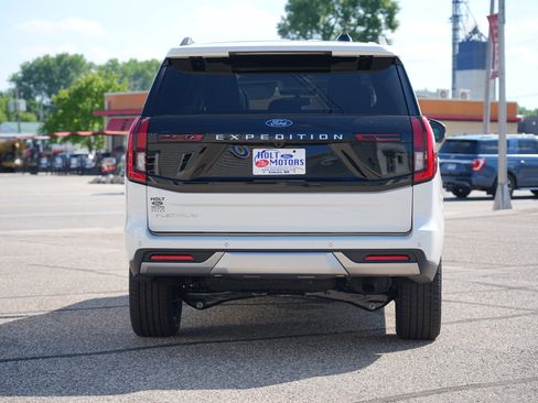 New 2026 Ford Expedition Platinum w/ Driver's Package AWD/4WD image 4