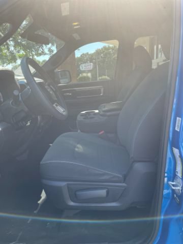 Used 2024 RAM 1500 Warlock AWD/4WD image 12