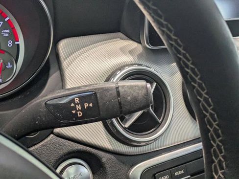 Used 2017 Mercedes-Benz GLA 250 4MATIC image 11