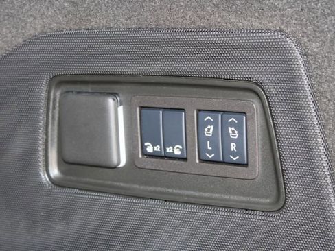 Used 2025 Cadillac Escalade Sport Platinum AWD/4WD image 56