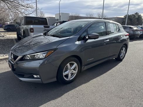 Used 2018 Nissan Leaf SL w/ SL Technology Package image 4