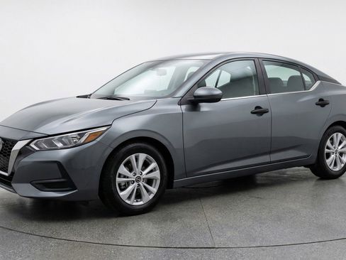 Used 2025 Nissan Sentra S image 3