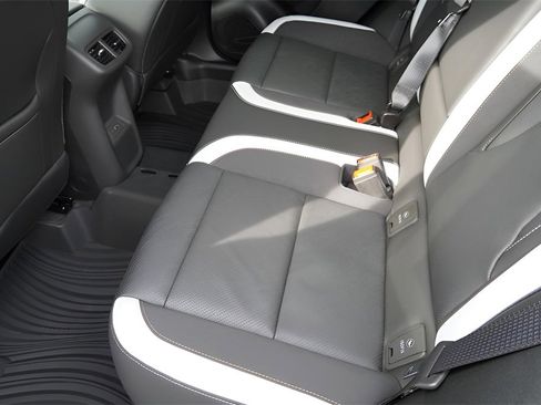 New 2026 Buick Envision Sport Touring image 29