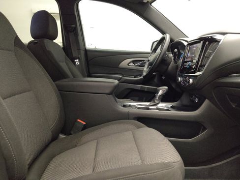 Used 2023 Chevrolet Traverse LT w/ LPO, Floor Liner Package AWD/4WD image 21