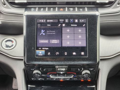 Used 2024 Jeep Grand Cherokee L Laredo AWD/4WD image 19