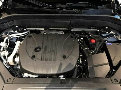 Used 2023 Volvo XC90 B5 Plus w/ Protection Package Premier image 10