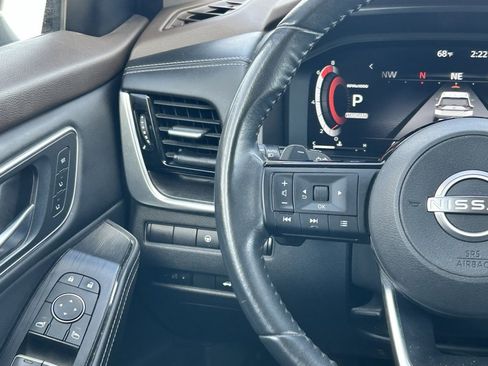 Certified 2022 Nissan Rogue Platinum w/ Head-Up Display Package image 12