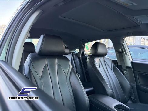 Used 2024 Acura Integra image 10