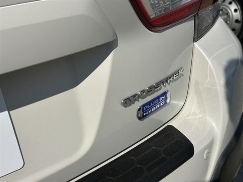Used 2019 Subaru Crosstrek Hybrid w/ Moonroof Package w/Navigation AWD/4WD image 45