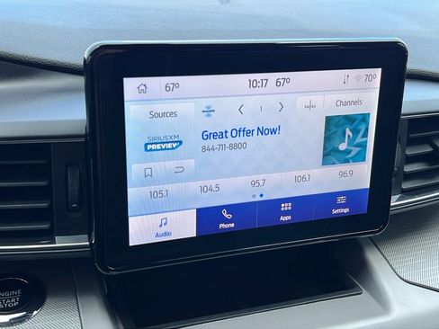 Used 2023 Ford Explorer XLT w/ Equipment Group 202A AWD/4WD image 21