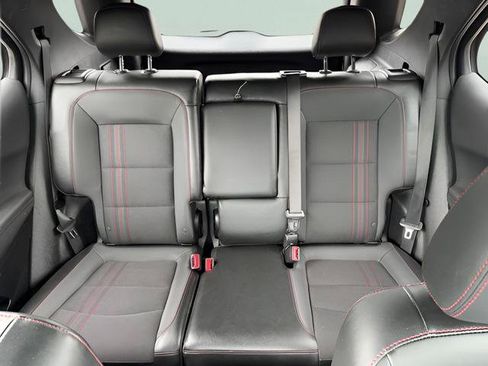 Used 2023 Chevrolet Equinox RS FWD image 33