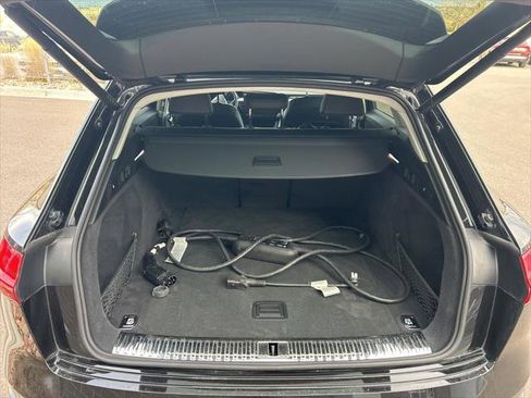 Certified 2024 Audi Q8 e-tron Premium image 19