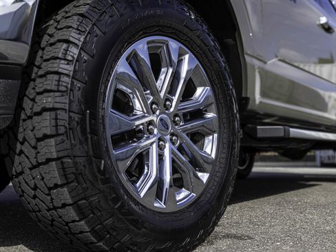 New 2025 Ford F150 Lariat w/ Equipment Group 501A Mid image 15