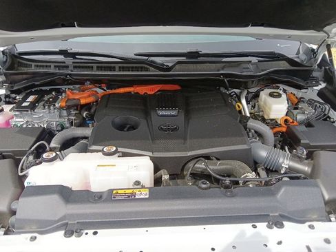 Used 2025 Toyota Sequoia SR5 RWD image 35