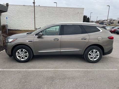 Used 2019 Buick Enclave Essence image 3