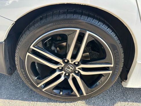Used 2017 Honda Accord Sport Special Edition image 18