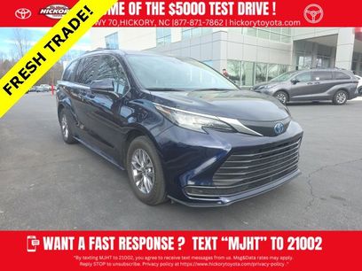 Used 2025 Toyota Sienna LE
