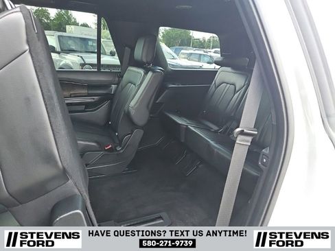 Used 2018 Ford Expedition Limited w/ Equipment Group 301A AWD/4WD image 29