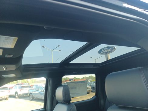 New 2025 Ford F150 Lariat w/ Equipment Group 502A High image 22