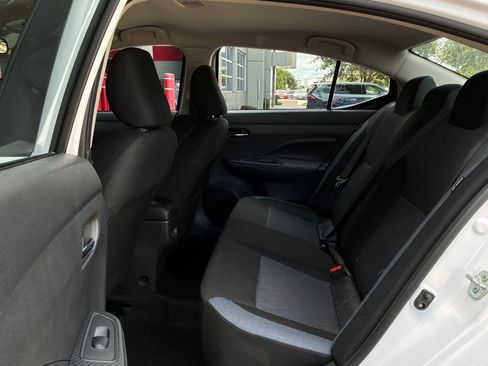 Used 2025 Nissan Versa SV FWD image 11