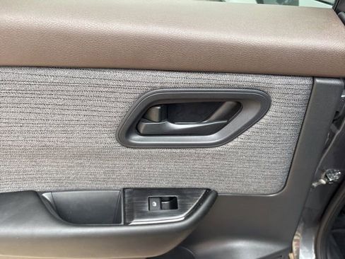 Certified 2023 Nissan Rogue S image 28