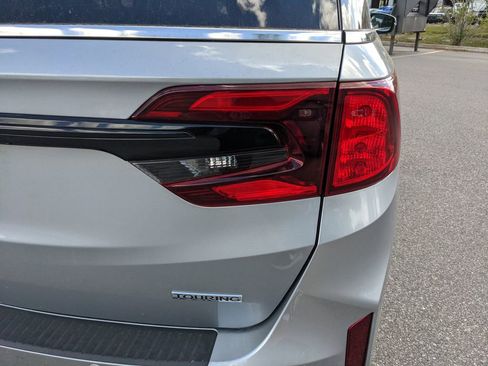 Used 2025 Honda Odyssey Touring image 9