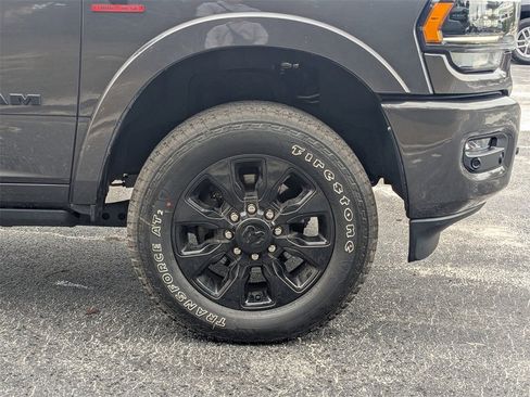 Used 2023 RAM 2500 Limited image 11