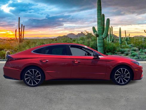 Used 2020 Hyundai Sonata SEL Plus w/ Tech Package FWD image 2