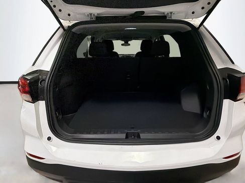 Used 2024 Chevrolet Equinox LS FWD image 36