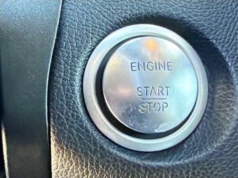 Used 2019 Mercedes-Benz GLC 43 AMG AMG GLC 43 image 35