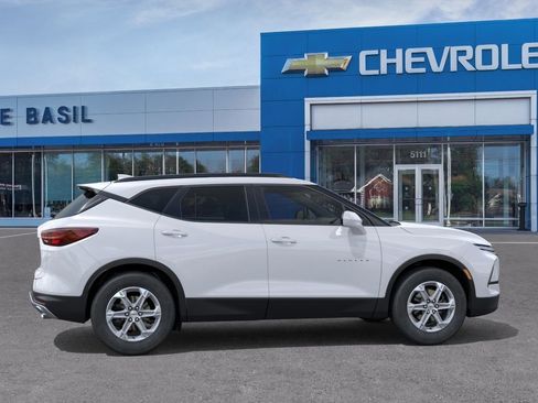 New 2026 Chevrolet Blazer LT w/ Convenience Package AWD/4WD image 5