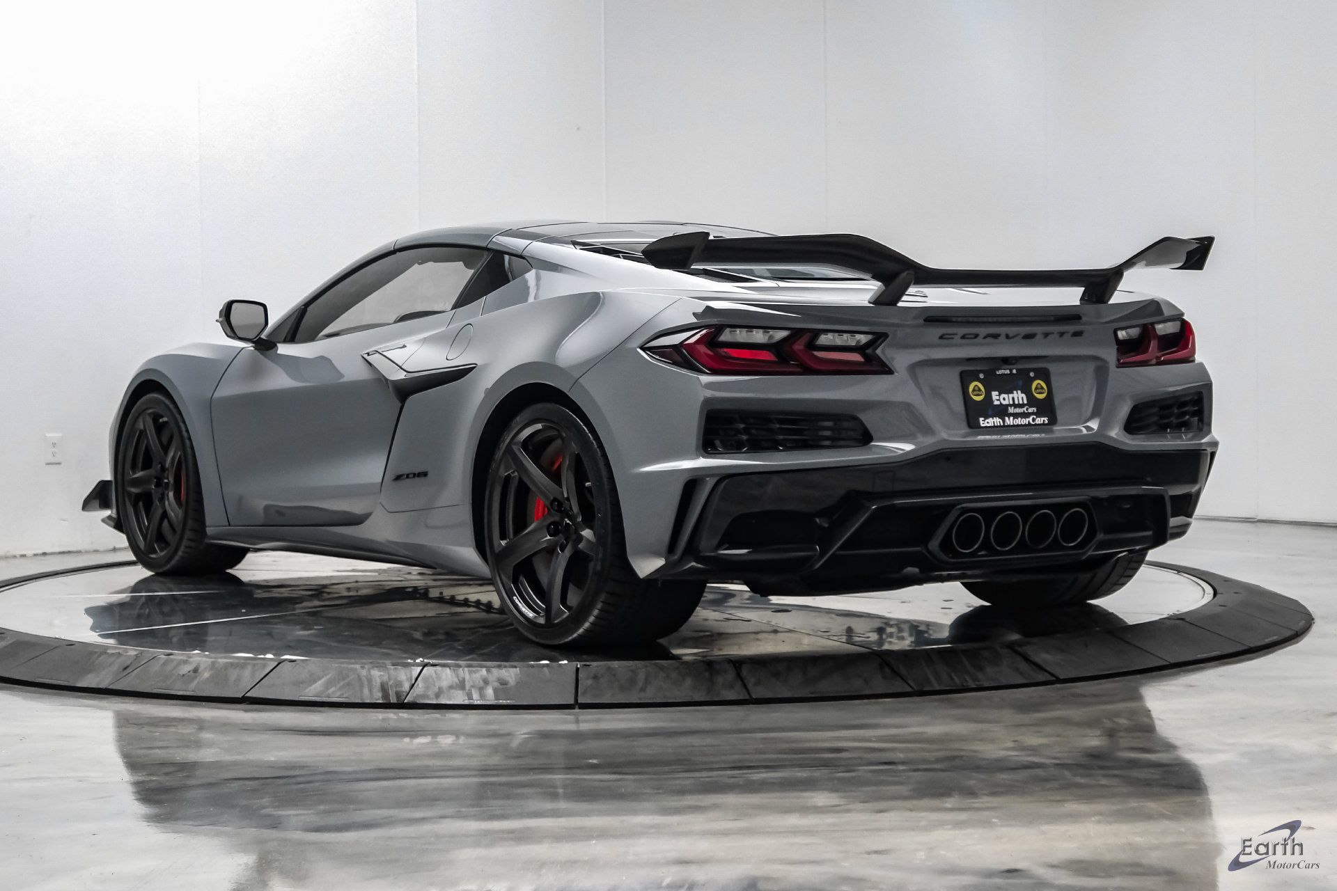 Used 2025 Chevrolet Corvette Z06 w/ Z07 Performance Package RWD image 14