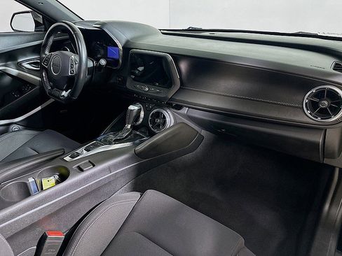 Used 2020 Chevrolet Camaro LT w/ Technology Package image 26