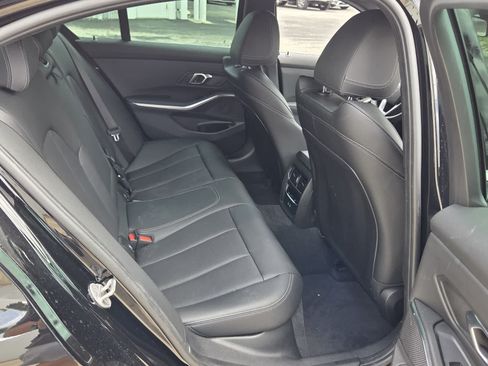 Used 2024 BMW 330i Sedan w/ Convenience Package RWD image 17