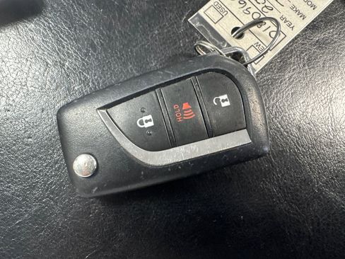 Used 2019 Toyota RAV4 LE image 40