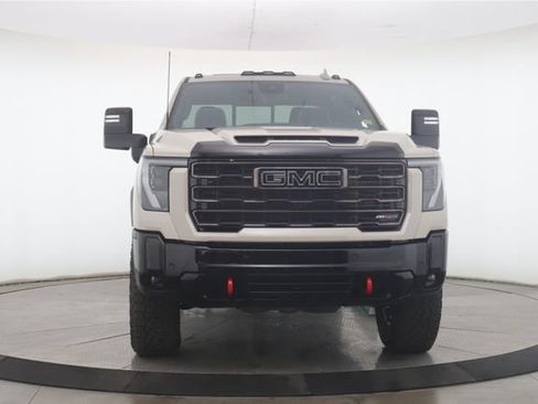 Used 2026 GMC Sierra 2500 AT4X w/ LPO, Black Badging Package AWD/4WD image 12
