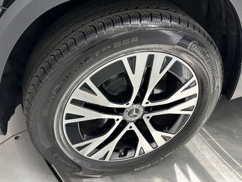 Certified 2025 Mercedes-Benz GLA 250 image 20