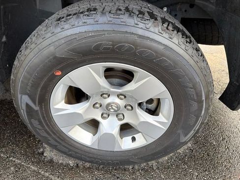Used 2023 RAM 1500 Big Horn AWD/4WD image 12