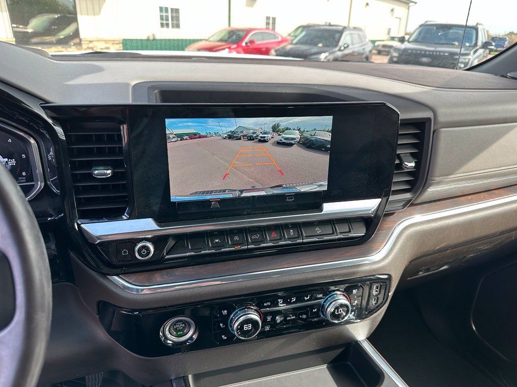 Used 2023 GMC Sierra 1500 SLT w/ SLT Premium Package AWD/4WD image 17