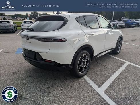 Used 2025 Alfa Romeo Tonale w/ Premium Package AWD/4WD image 8