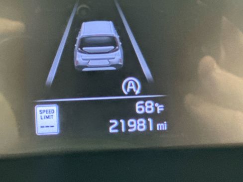 Used 2024 Kia Soul LX image 15