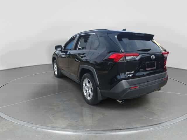 Used 2019 Toyota RAV4 XLE w/ Convenience Package FWD image 6