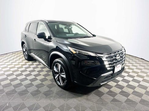 Used 2026 Nissan Rogue SL AWD/4WD image 3