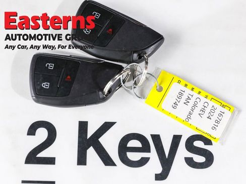 Used 2024 Chevrolet Colorado W/T image 23