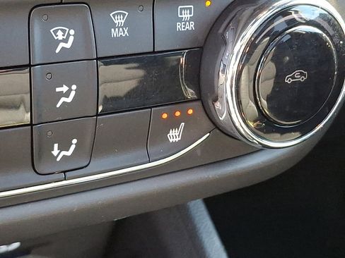 Used 2021 Chevrolet TrailBlazer RS w/ Sun and Liftgate Package AWD/4WD image 30