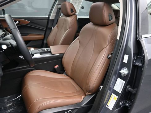 Used 2023 Acura TLX w/ Technology Package image 18