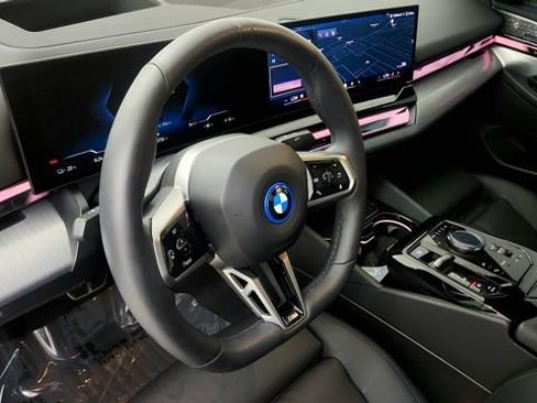 Used 2026 BMW i5 eDrive40 w/ M Sport Package AWD/4WD image 49