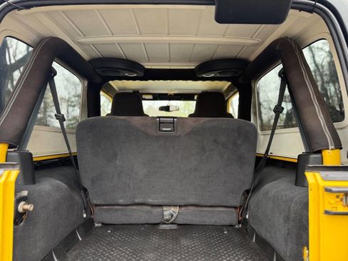 Used 2004 Jeep Wrangler 4WD image 54